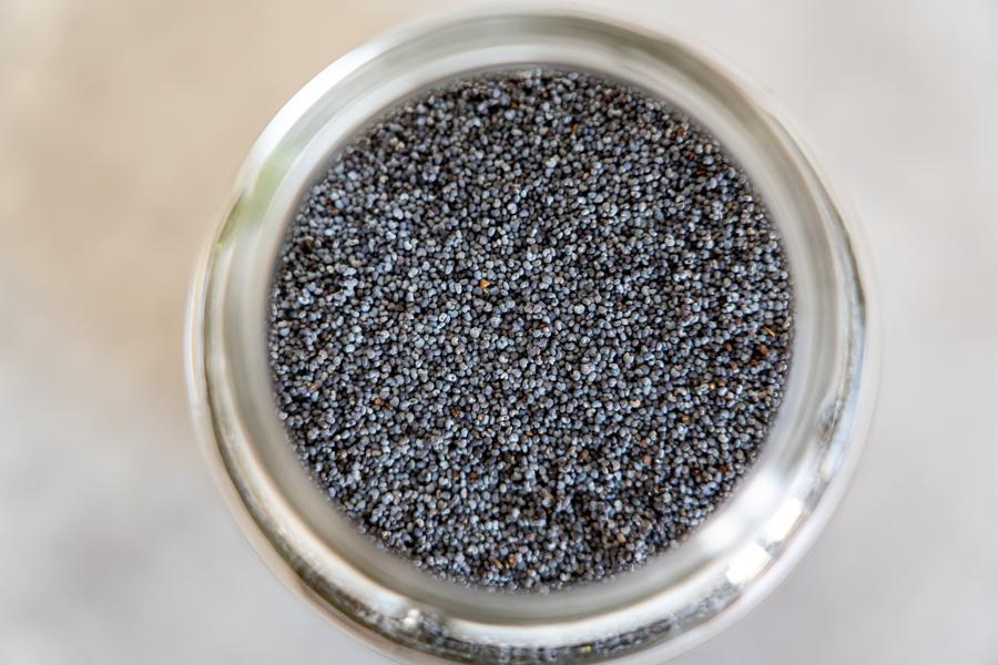 Health benefits of eating hemp seeds and chia seeds