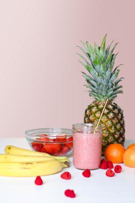 How to make a delicious strawberry banana smoothie