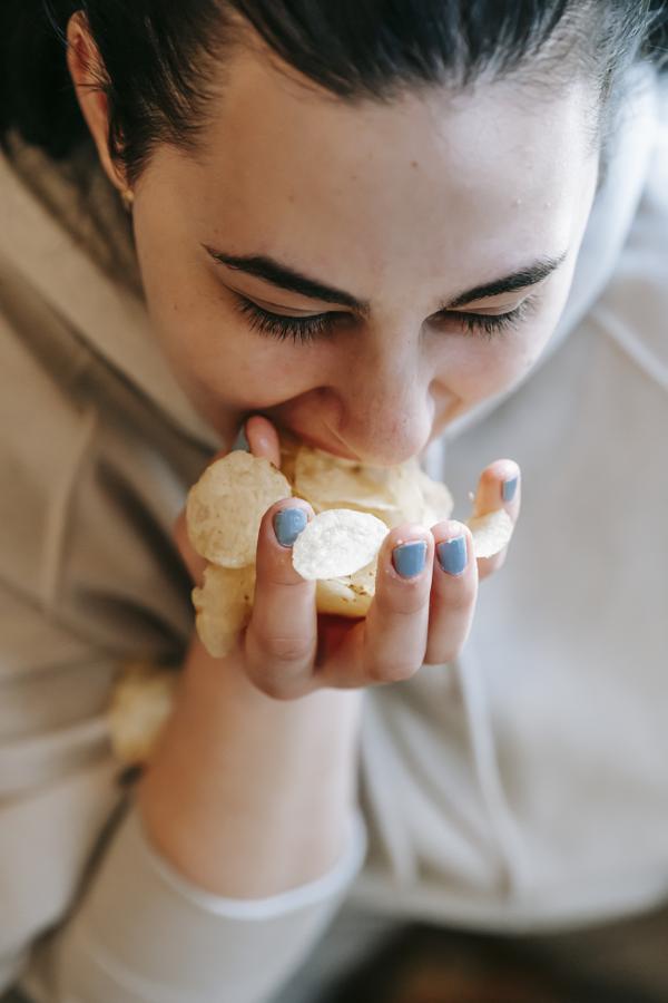 Delicious ways to enjoy halloumi: grilling, frying, and more