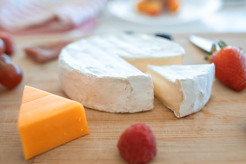 Health benefits of brie cheese