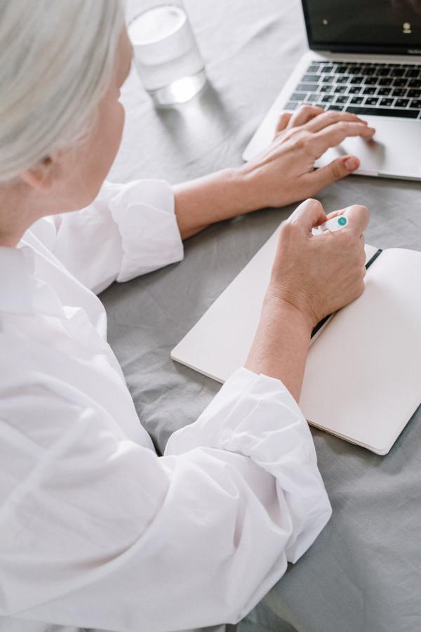 How to connect with the right resources for senior health benefits calls