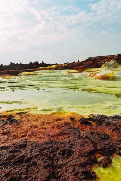 Mental and emotional benefits of warm mineral springs