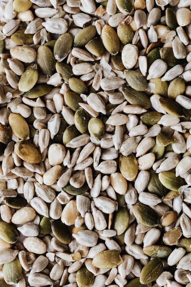 Potential risks of eating too many pumpkin seeds