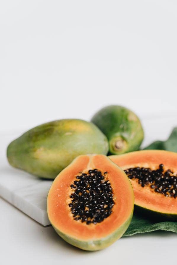 Potential side effects of eating papaya seeds