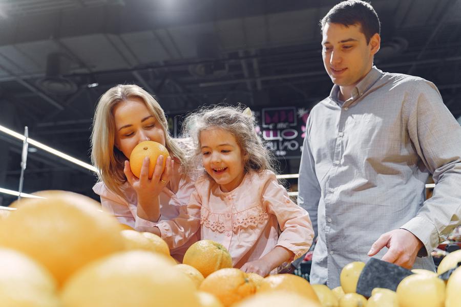 Tips for buying and storing navel oranges