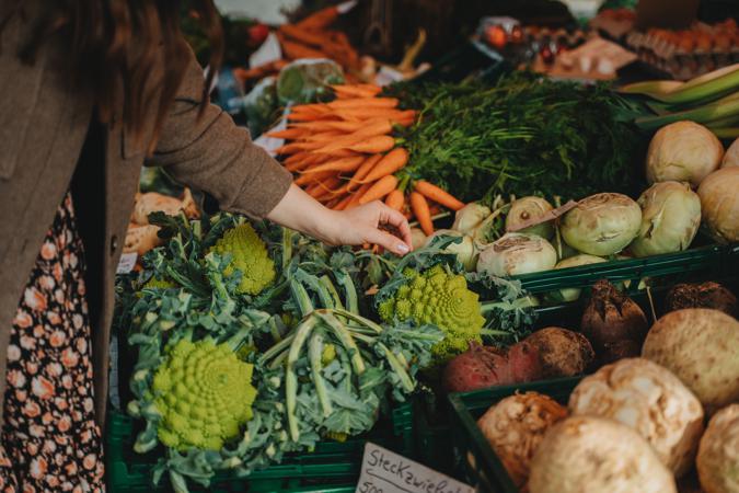 Benefits of shopping at farmers markets