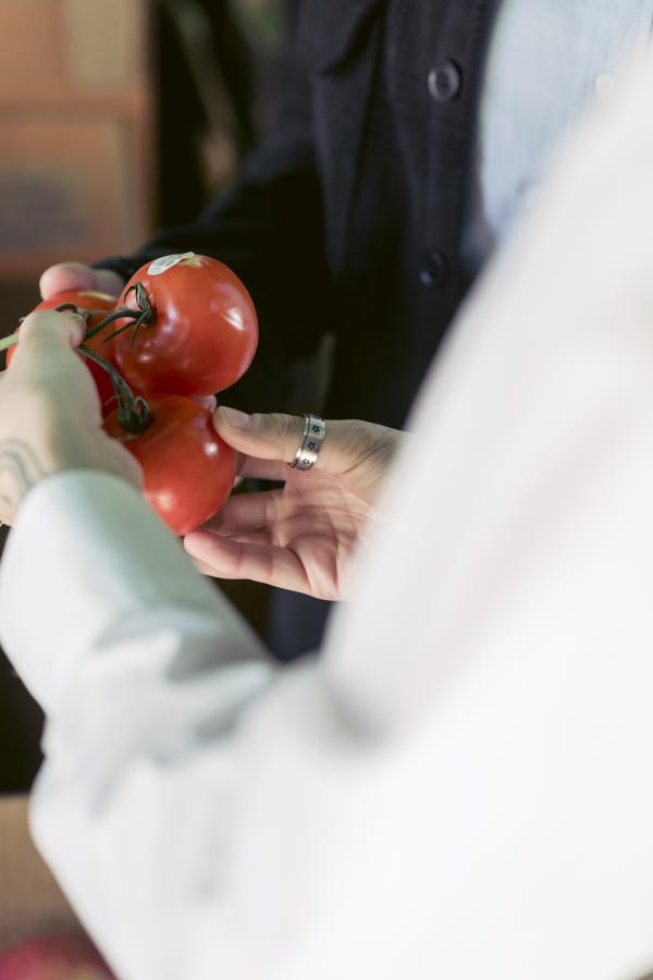 Potential risks of consuming tomato paste