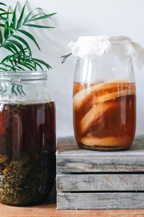 The pros and cons of drinking kombucha