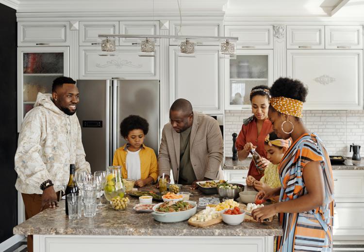 Tips for getting your family involved in nutritious cooking